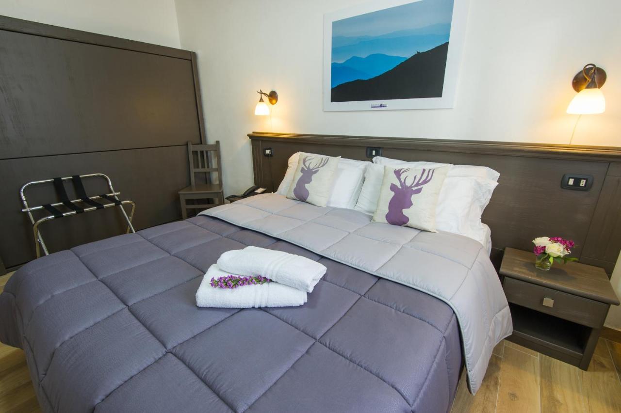 Hotel Iris Pescasseroli Exteriör bild